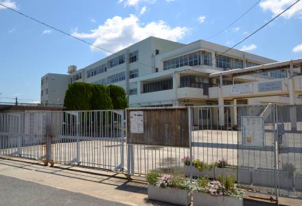 みのおキューズモール 徒歩5分