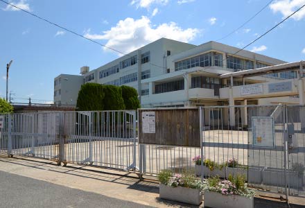 第四中学校徒歩11分